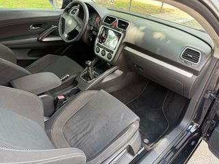 Volkswagen Scirocco 2009-thumb-13