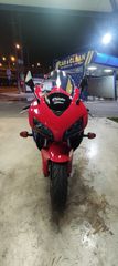 Honda CBR 1000RR 2005-thumb-1