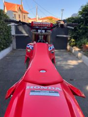 Honda CR 250R 2001-thumb-12