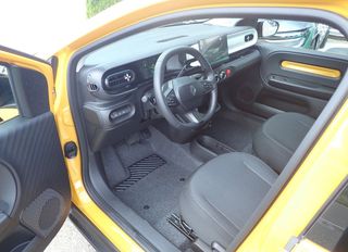 Renault Twingo 2026 Electric E-Tech Evolution-thumb-4