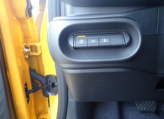 Renault Twingo 2026 Electric E-Tech Evolution-thumb-8