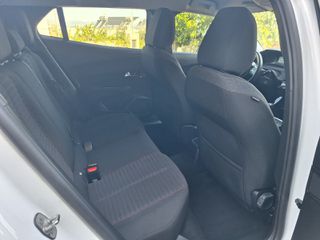 Peugeot 2008 2022-thumb-12