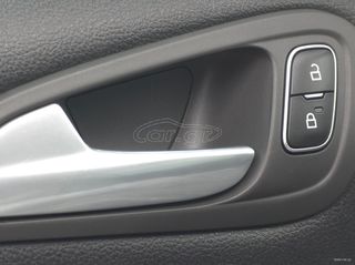 Ford C-Max 2018 1.0 EcoBoost 125HP/ Titanium / Ambient Light / Keyless-thumb-23