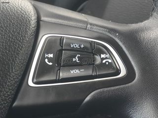 Ford C-Max 2018 1.0 EcoBoost 125HP/ Titanium / Ambient Light / Keyless-thumb-29