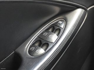 Mercedes-Benz CLS 500 2005 5.0 V8 / AMG Ζάντες / Keyless / Ελληνικής Αντιπροσωπείας-thumb-24