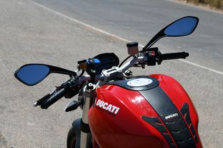 Ducati Monster 1100 2009-thumb-6