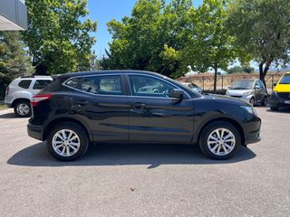 Nissan Qashqai 2017-thumb-2