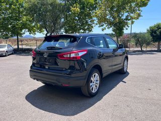 Nissan Qashqai 2017-thumb-7