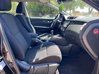 Nissan Qashqai 2017-thumb-16
