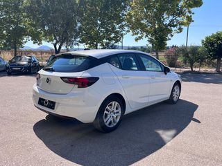 Opel Astra 2020-thumb-11