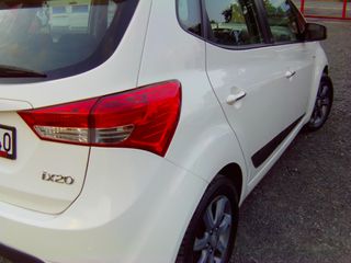Hyundai ix20 2018 1.4 CRDI-thumb-9