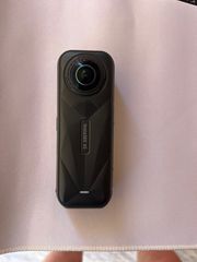 Insta 360 x5-thumb-2