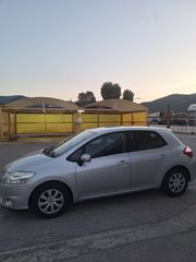 Toyota Auris 2010