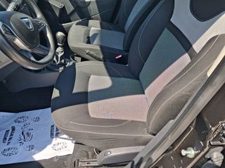 Dacia Duster 2017-thumb-10