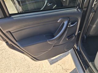 Dacia Duster 2017-thumb-11