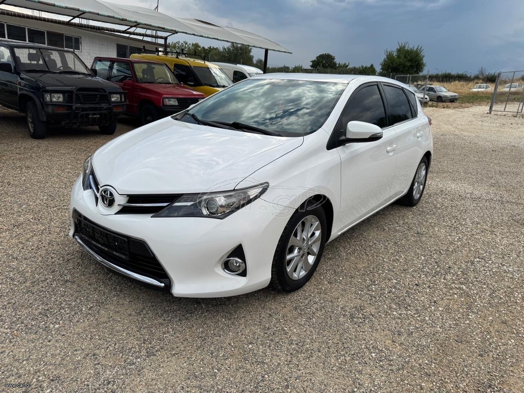 Toyota Auris 2013