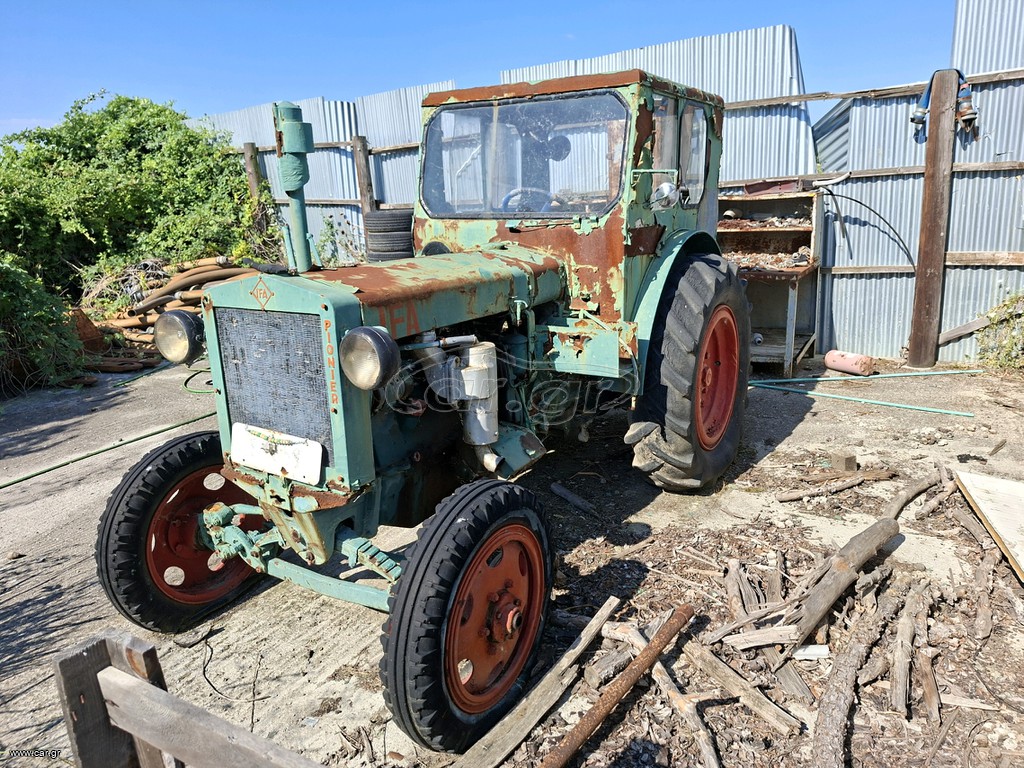 Τρακτέρ Lanz 1954 IFA PIONER