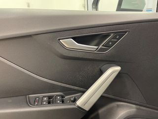 Audi Q2 2022 1.0 TFSI 110hp comfort package-thumb-16