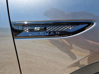 Jaguar E-Pace 2019 R DYNAMIC P200 AWD (Δυνατότητα Leasing η Γραμματίων !)-thumb-18
