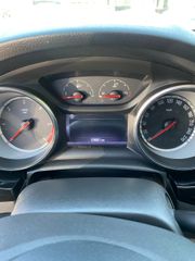 Opel Astra 2017-thumb-3