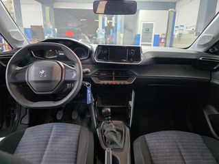 Peugeot 208 2021-thumb-12