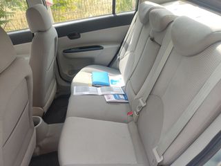 Hyundai Accent 2007-thumb-4