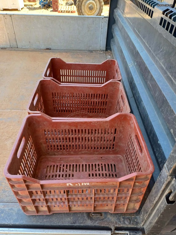 ΚΛΟΥΒΕΣ ΠΛΑΣΤΙΚΕΣ