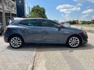 Renault Megane 2017 tech-thumb-1