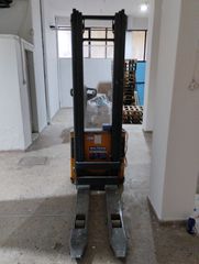 Forklift 2011-thumb-2