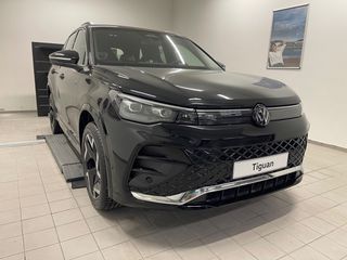 Volkswagen Tiguan 2026 R-Line More 1.5 eTSI plug in hybrid-thumb-5