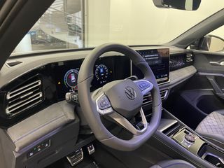 Volkswagen Tiguan 2026 R-Line More 1.5 eTSI plug in hybrid-thumb-16