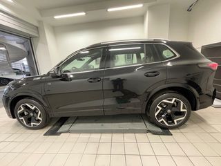 Volkswagen Tiguan 2026 R-Line More 1.5 eTSI plug in hybrid-thumb-18