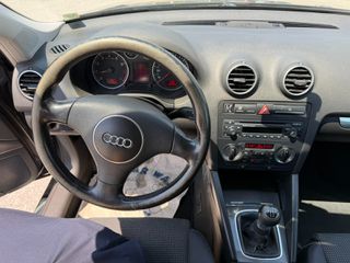 Audi A3 2004-thumb-5