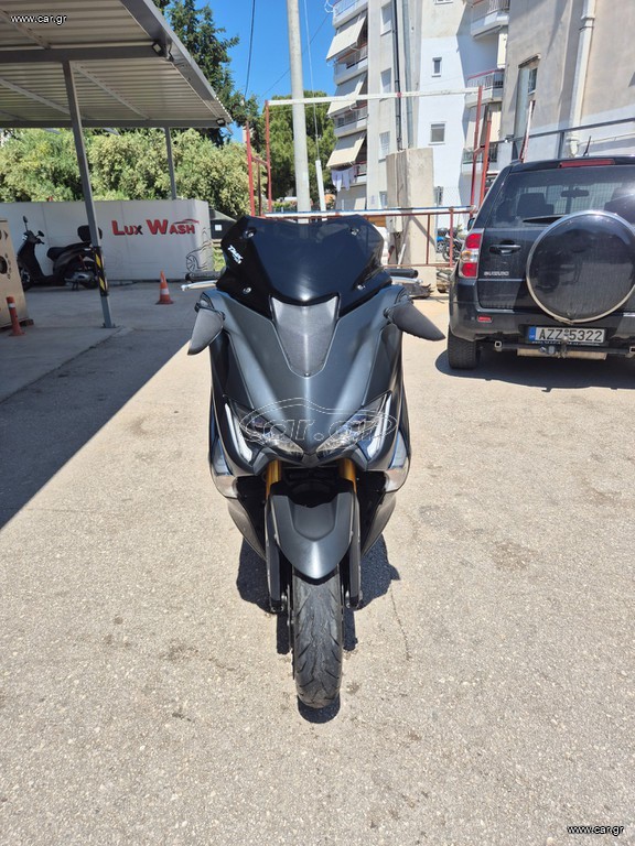 Yamaha TMAX DX 2018 530