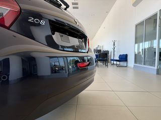 Peugeot 208 2016 1.0 VTi Active-thumb-12