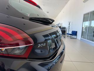 Peugeot 208 2016 1.0 VTi Active-thumb-14