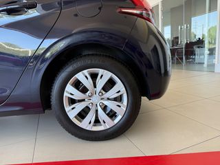 Peugeot 208 2016 1.0 VTi Active-thumb-17
