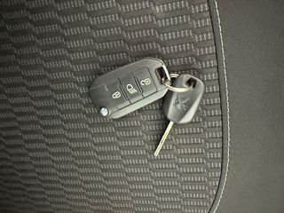 Peugeot 208 2016 1.0 VTi Active-thumb-30