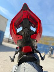 Ducati Streetfighter 2024 AKRAPOVIC-thumb-5