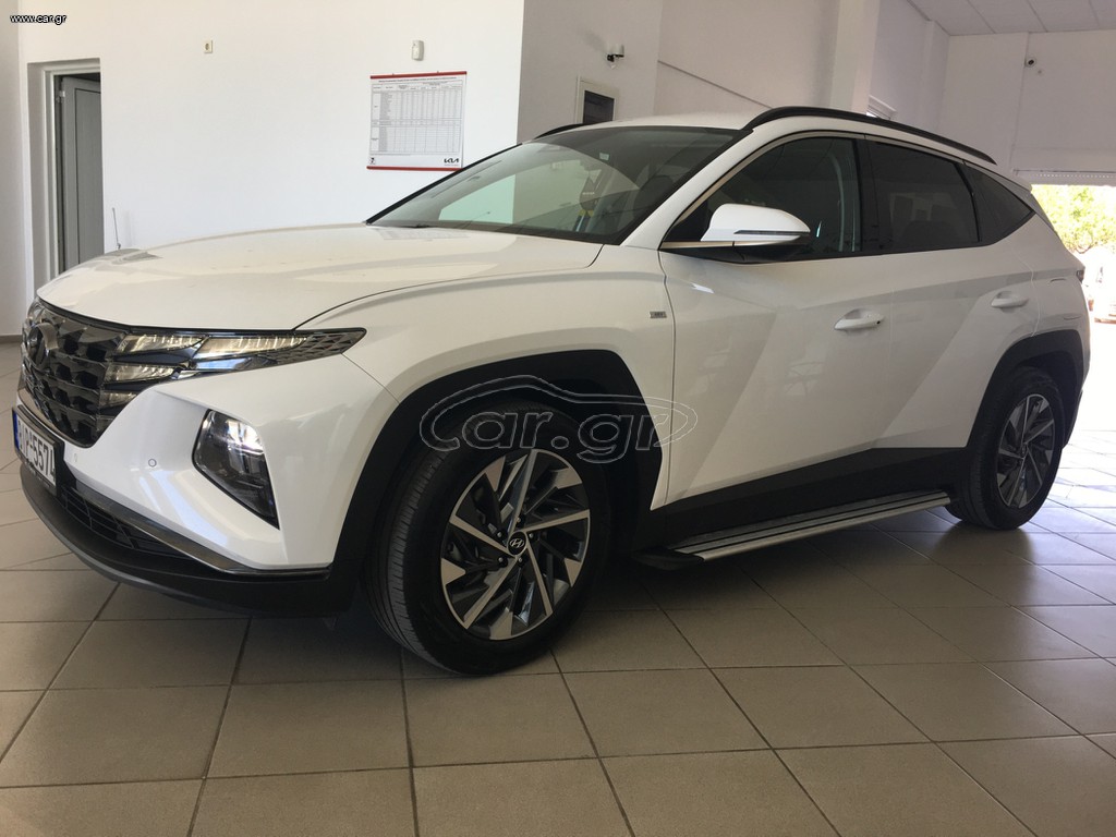 Hyundai Tucson 2024 1.6T 180PS 4WD 7DCT Distinctive_White Pearl