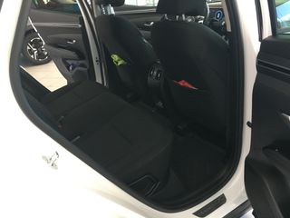 Hyundai Tucson 2024 1.6T 180PS 4WD 7DCT Distinctive_White Pearl_ελληνικό_1ο χέρι-thumb-11