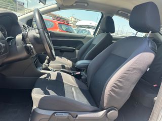 Ford Focus 2005 1.6 115HP-thumb-11