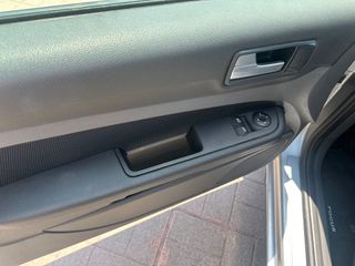 Ford Focus 2005 1.6 115HP-thumb-12