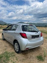 Toyota Yaris 2016-thumb-2