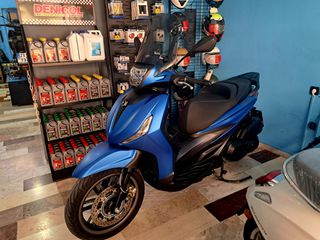 Piaggio Beverly 400 2025 HPE S-thumb-1