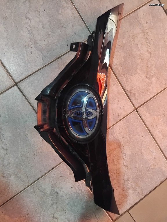 ΤΟΥΟΤΑ COROLLA 2023 ΜΑΣΚΑ