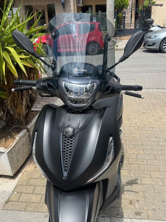 Piaggio Beverly 300 2023 BEVERLY 300S HPE