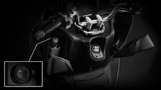 QJ Motor MTX 125 2026 TOP BOX ABS TCS-thumb-6