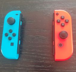 Nintendo Switch OLED-thumb-2