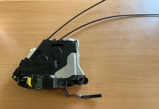 Toyota Yaris/Yaris Cross ‘20-26 Κλειδαριά εμπρός αριστερή 10PIN (ΔΕΞΙΟΤΙΜΟΝΟ) 69040-0D320
